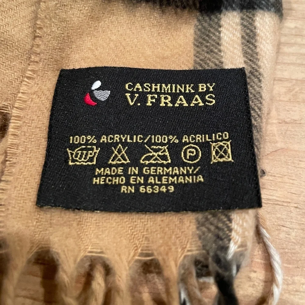 V Fraas Cashmink Burberry Print Soft Tartan Plaid Scarf Gold Black Camel Color